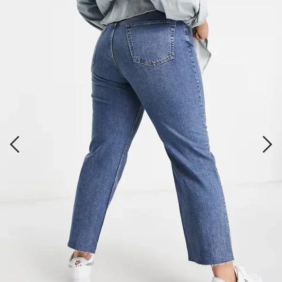 ASOS Curve High Rise Jeans Mid Wash - Picture 3 of 6